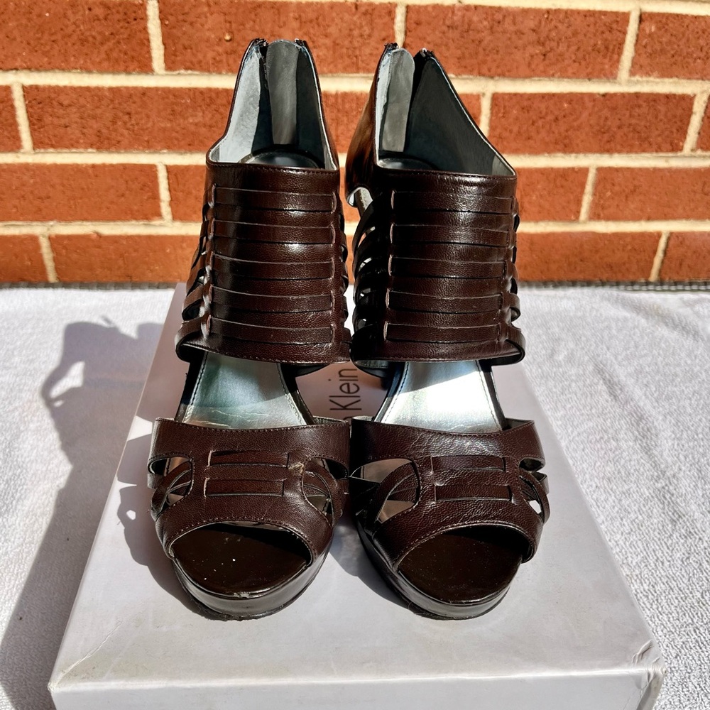 Calvin Klein Dail Kidskin heel size 9